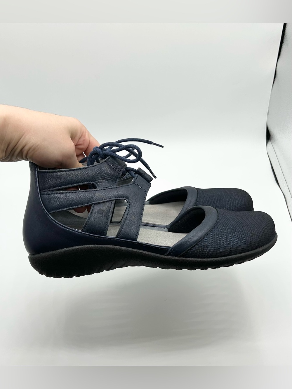 Naot Navy Blue Leather Comfort Flats Sandals Women’s Size 9 - Picture 3 of 8